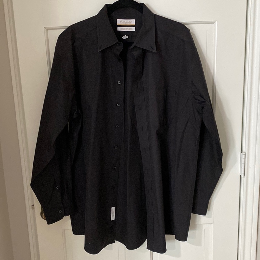 16 1/2 - 35 Black Roundtree & Yorke Long sleeve Button down